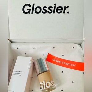 Glossier Stretch Fluid Foundation, Light 2